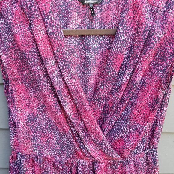 Daisy Fuentes Red Print Faux Wrap Sheer Dress Size Small - Picture 4 of 9